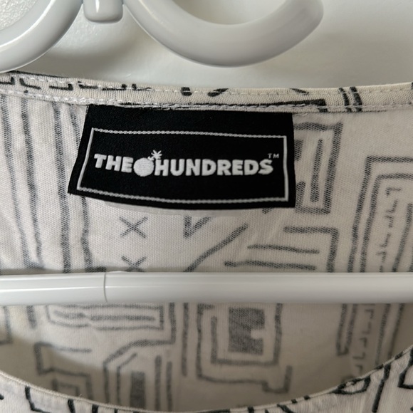 THE HUNDREDS Tank Top - Picture 2 of 3